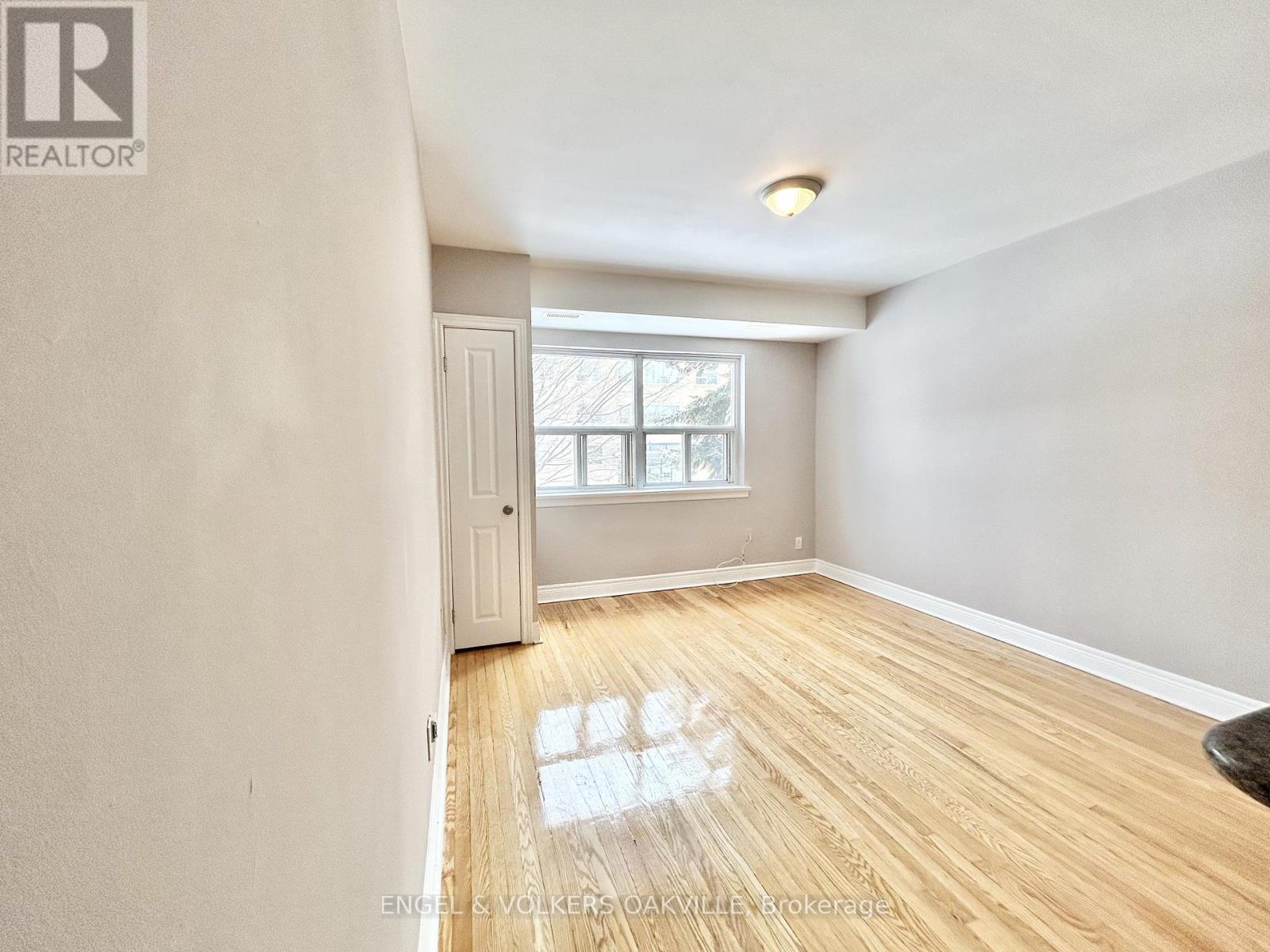 10 - 90 TWENTY FIFTH STREET