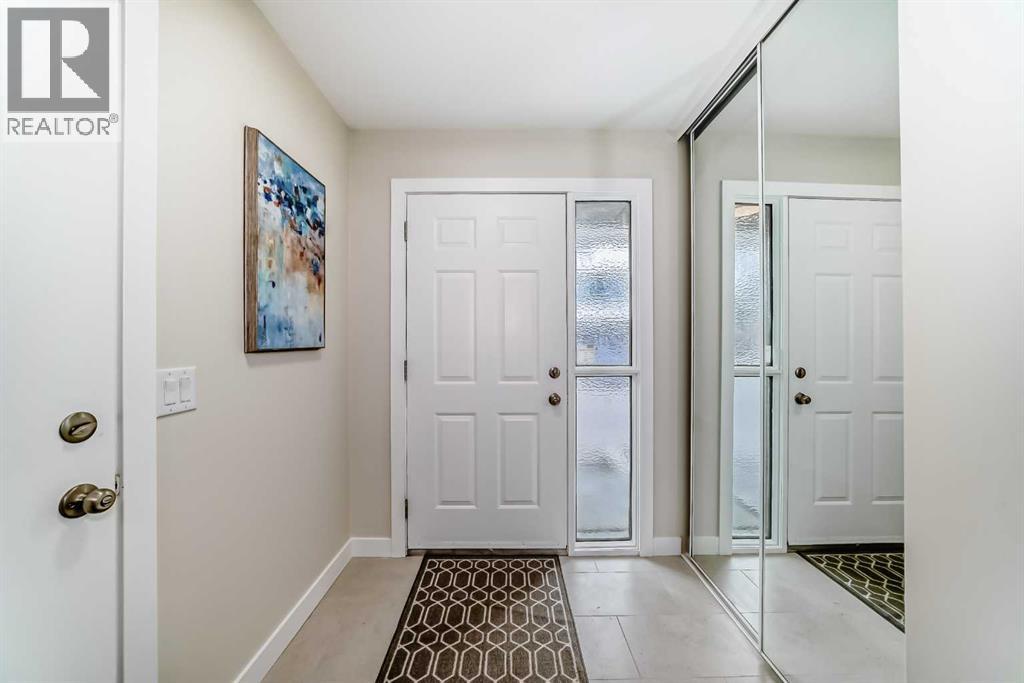 80 Coachway Gardens SW