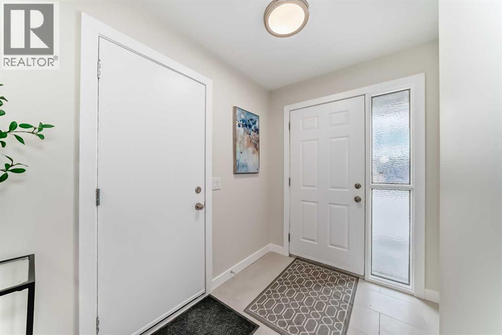 80 Coachway Gardens SW