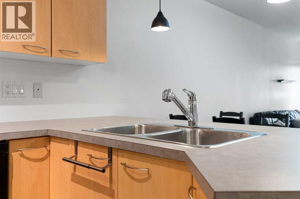 143, 22 Richard Place SW