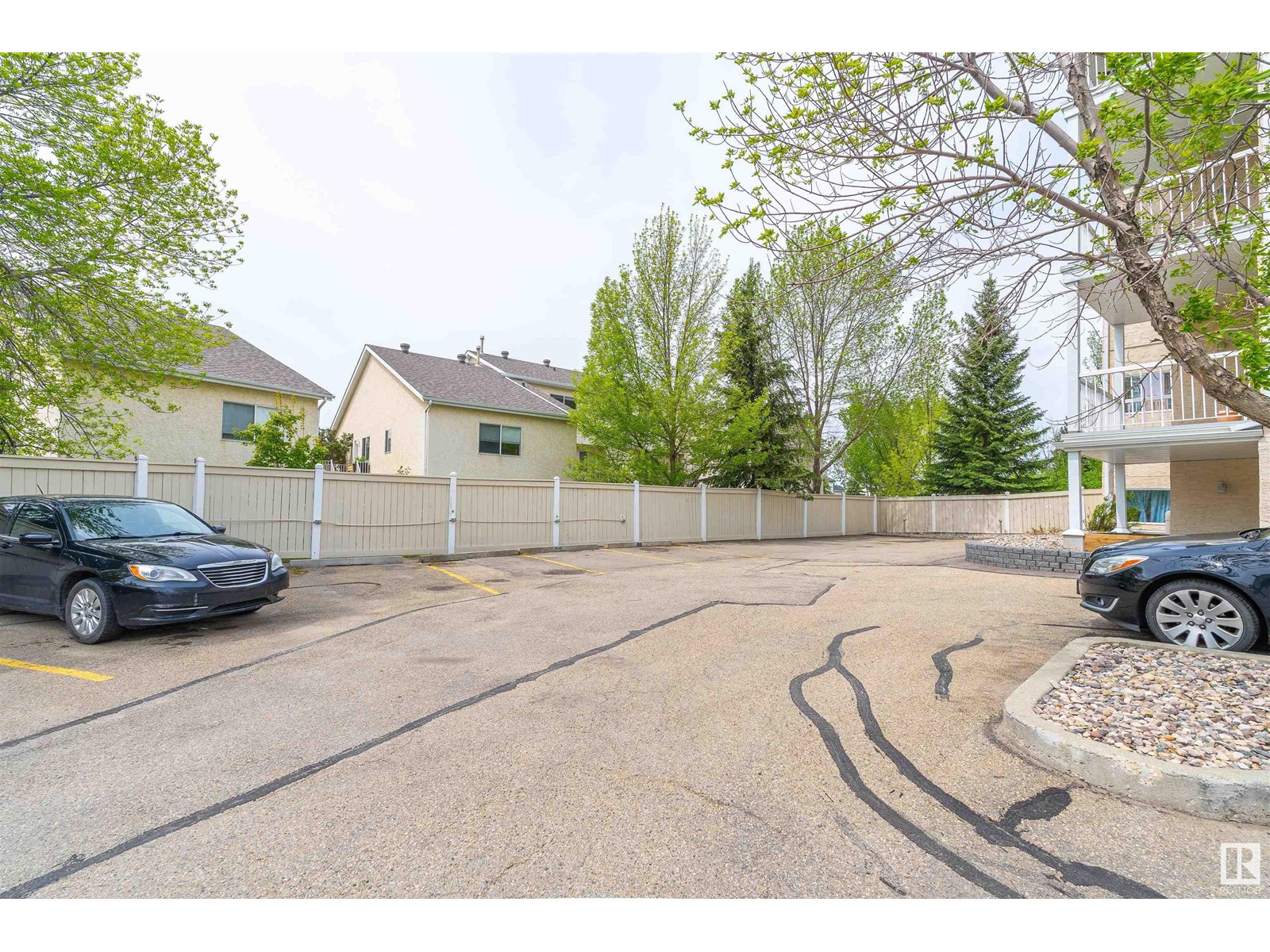 #214 11620 9A AV NW