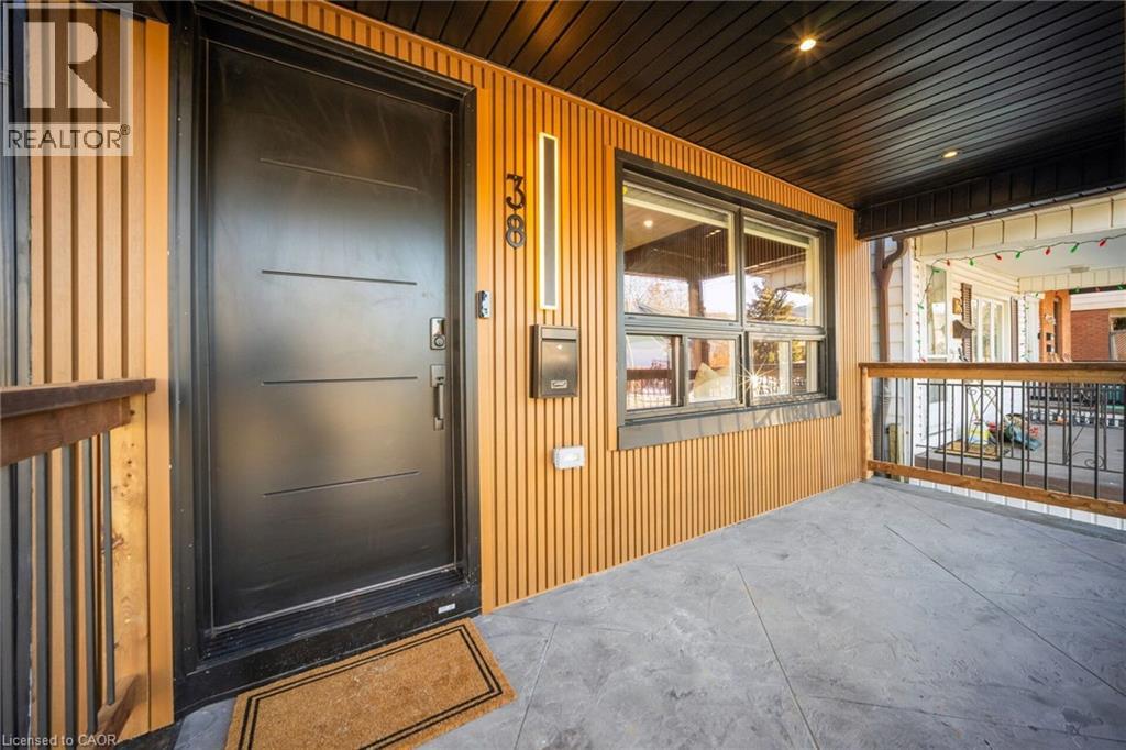 38 GLENDALE Avenue N