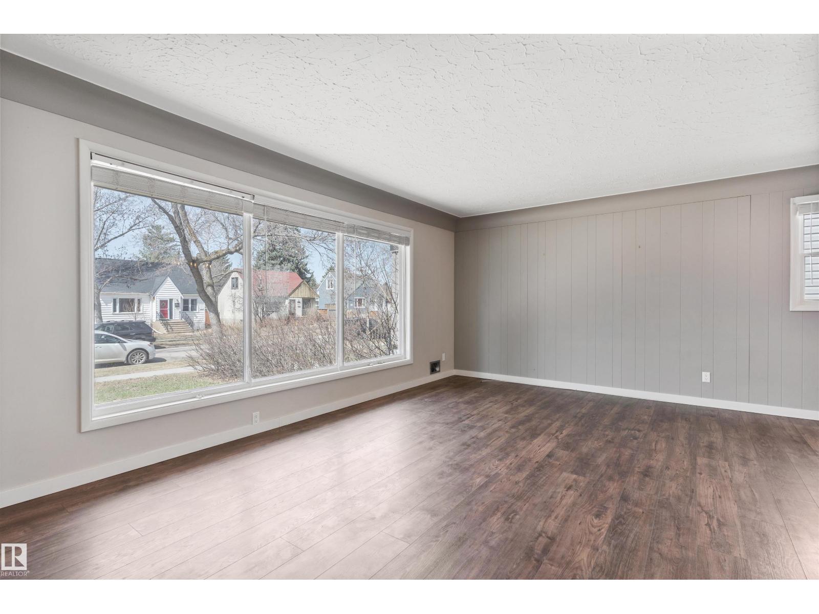 10707 129 ST NW