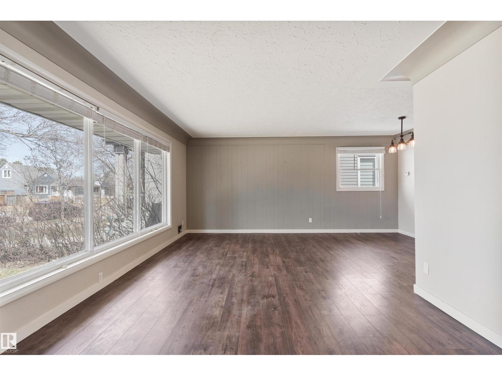 10707 129 ST NW