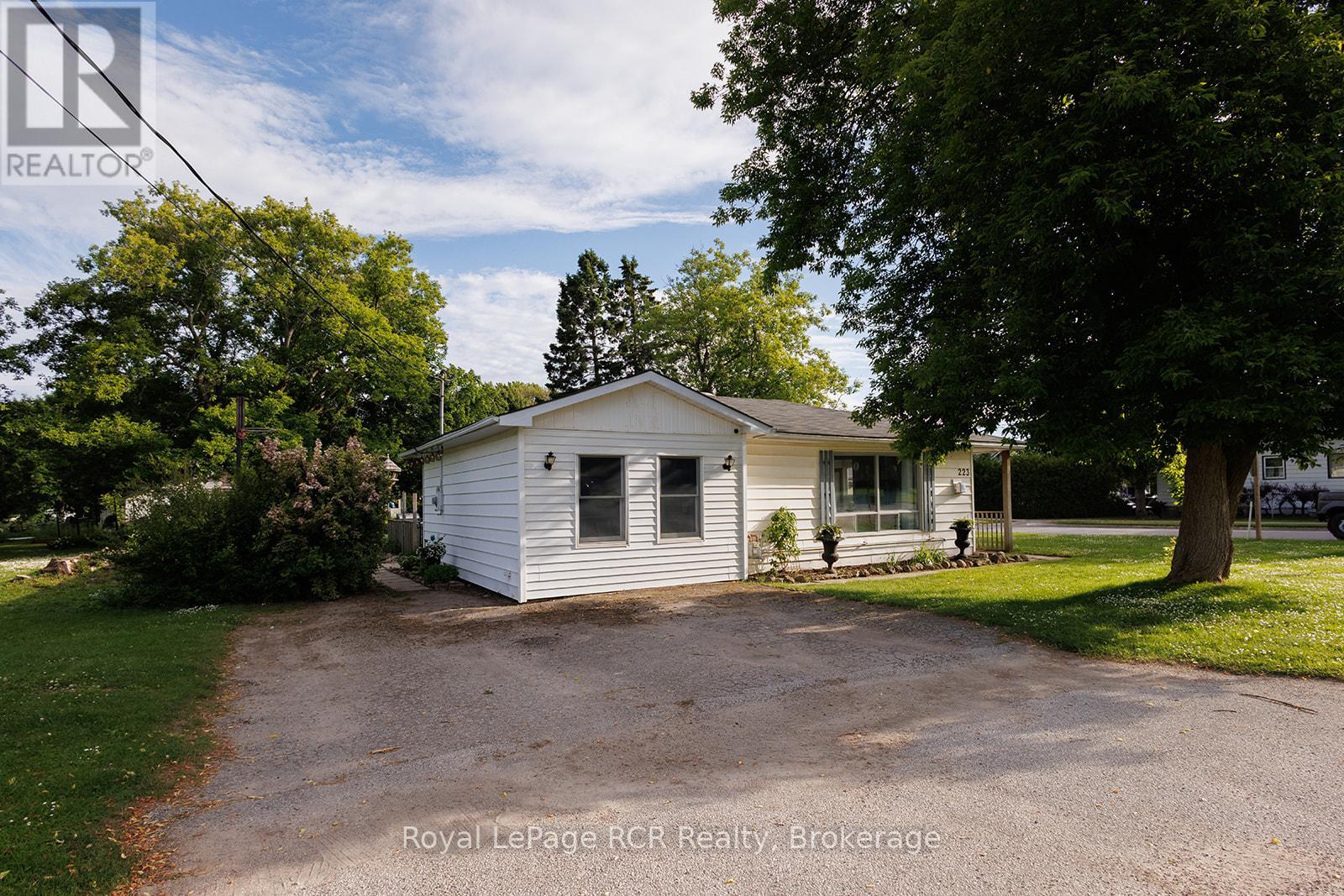223 DIVISION STREET