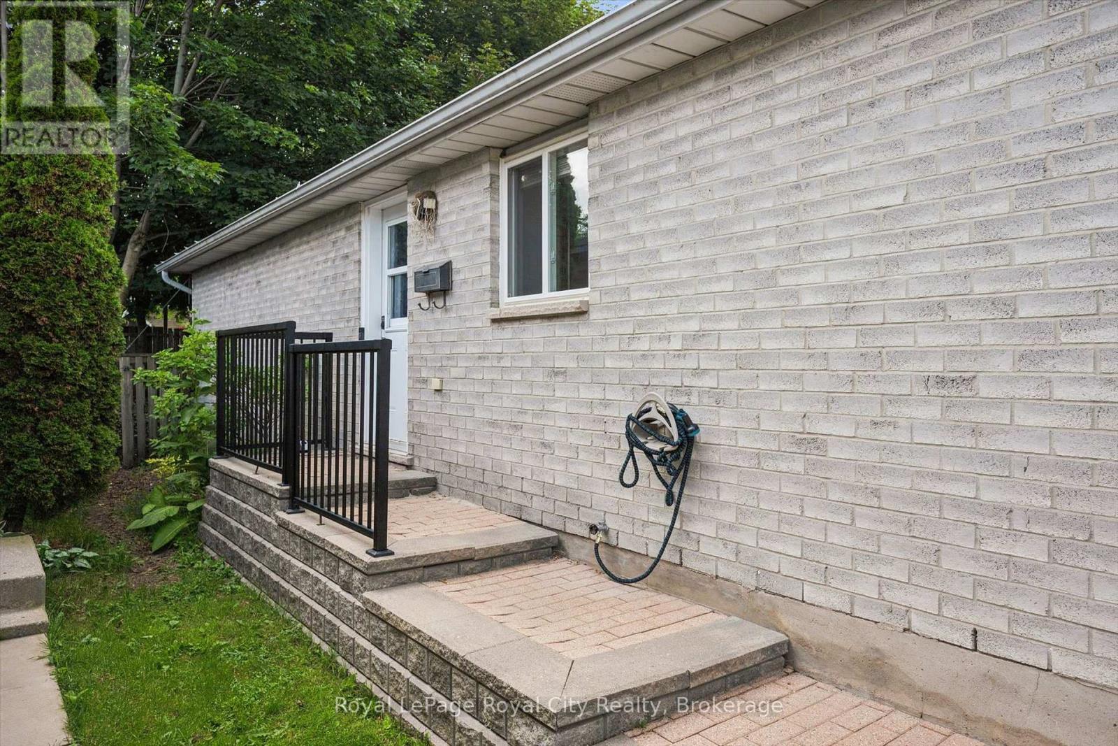 300 AUDEN ROAD