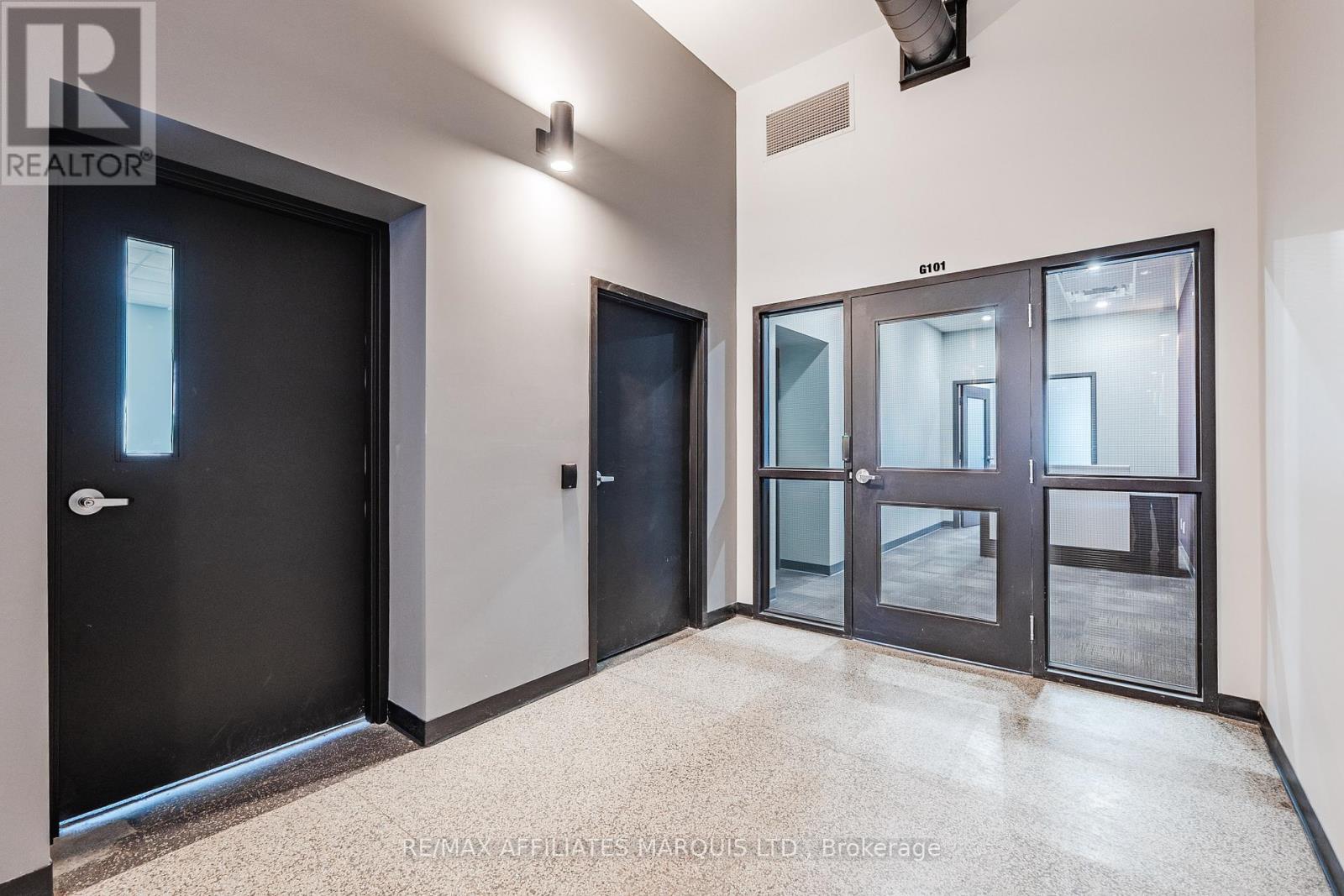 G101 - 902 SECOND STREET W