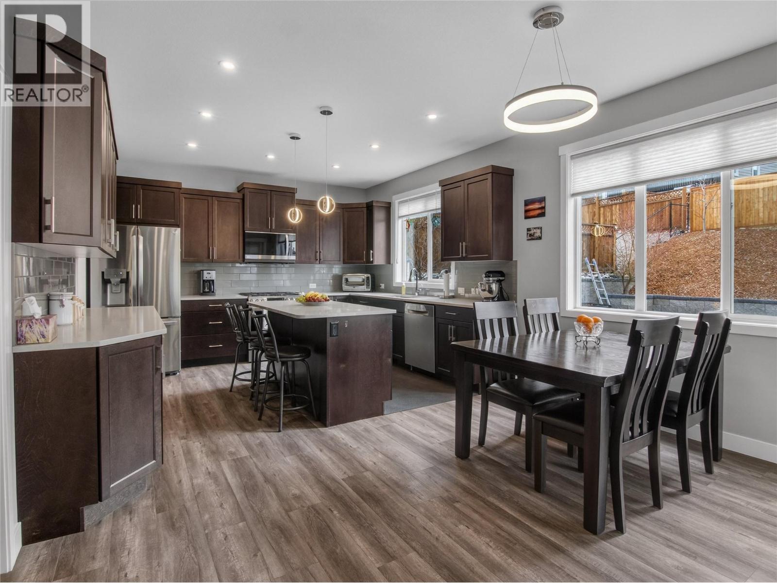 2070 Lawrence Avenue