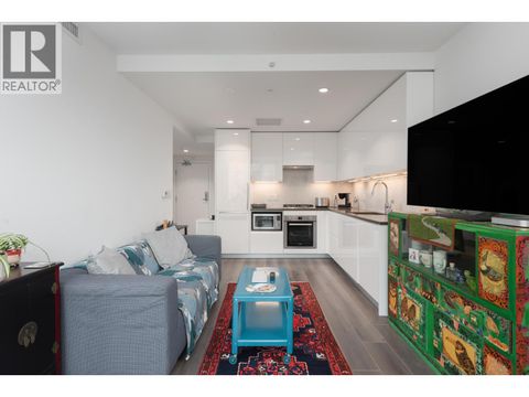 305 8138 FRASER STREET Vancouver BC V5X0J8
