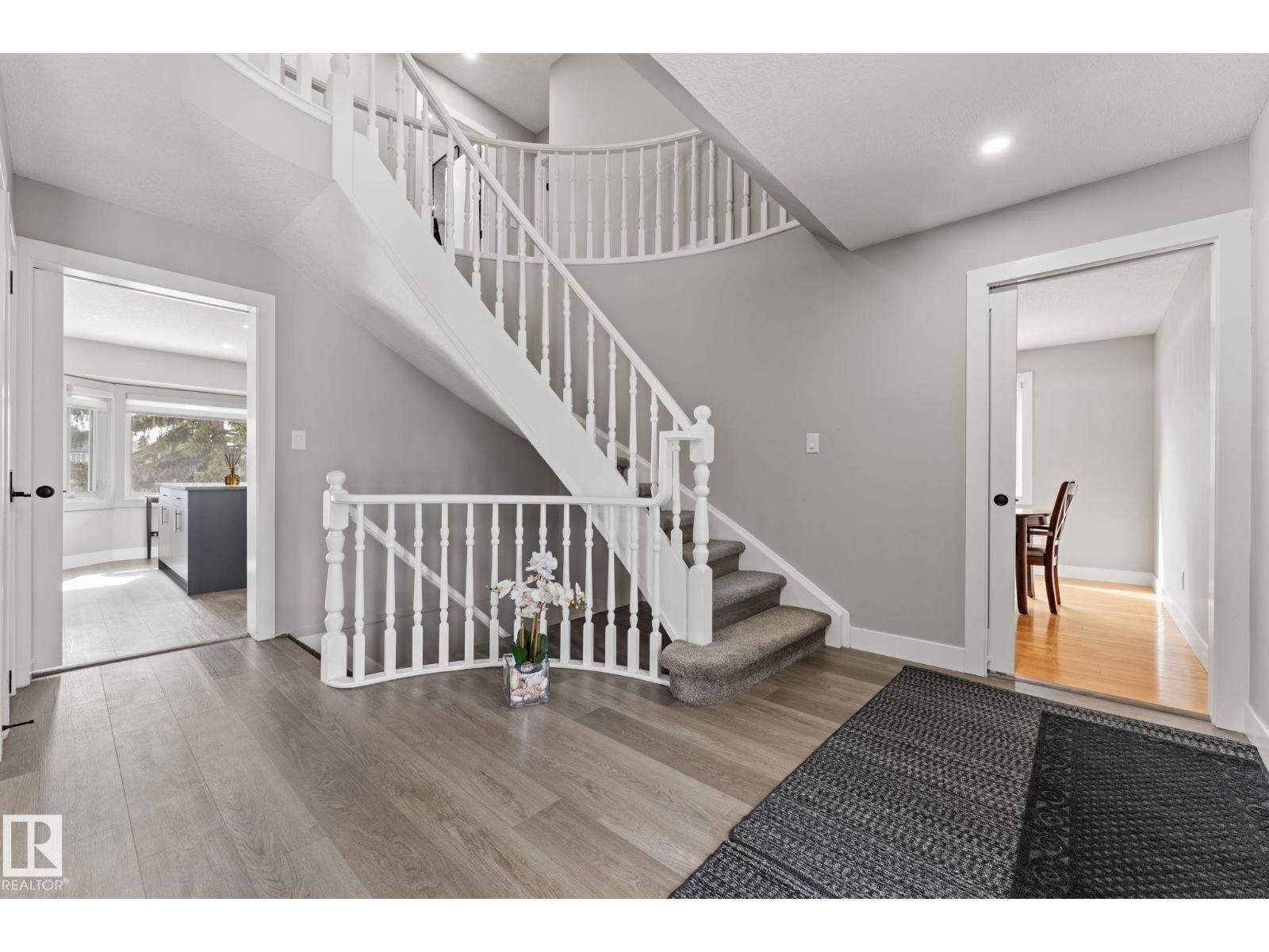 10673 161 AV NW