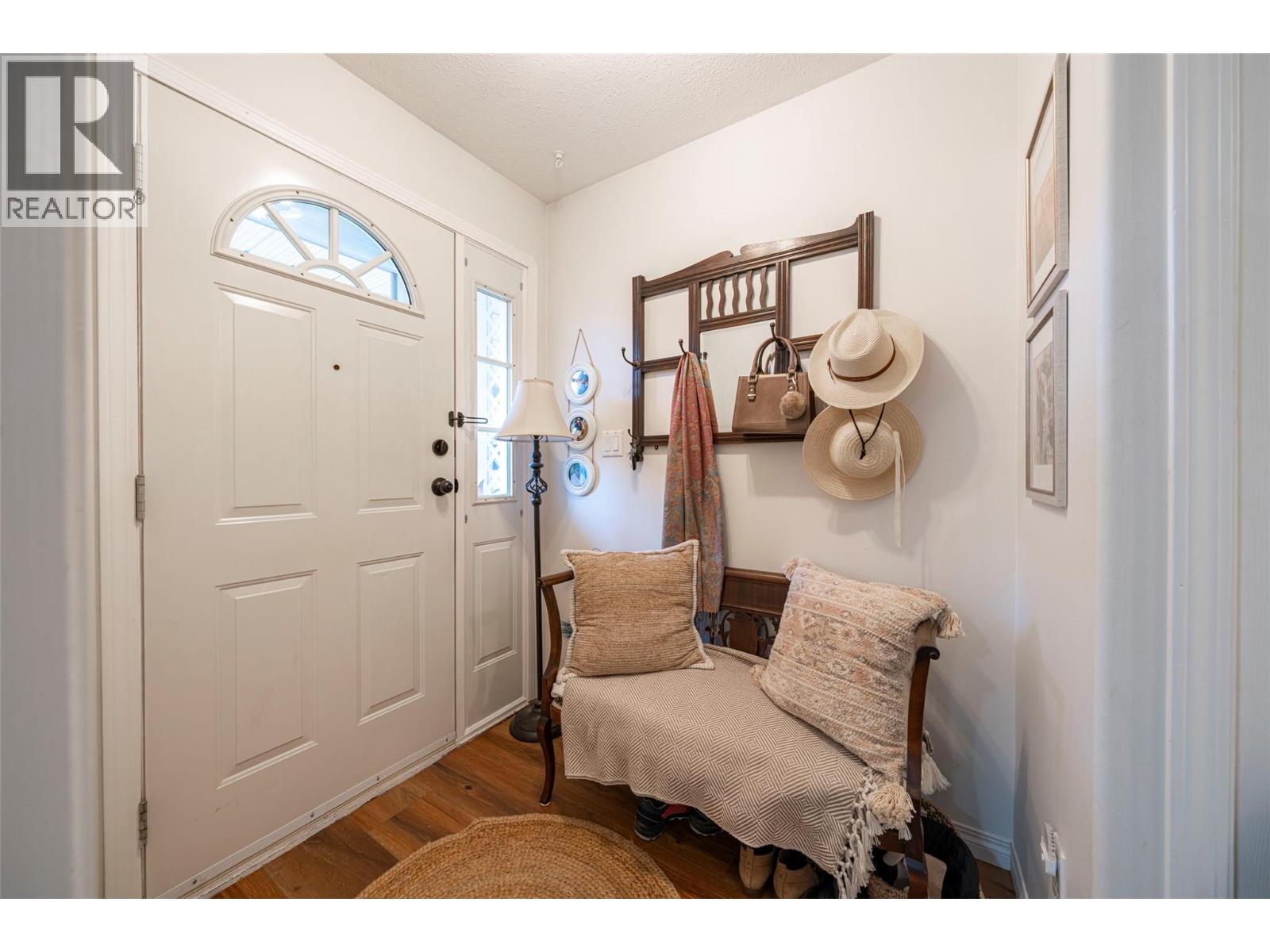 501 Kildonan Avenue Unit# 2