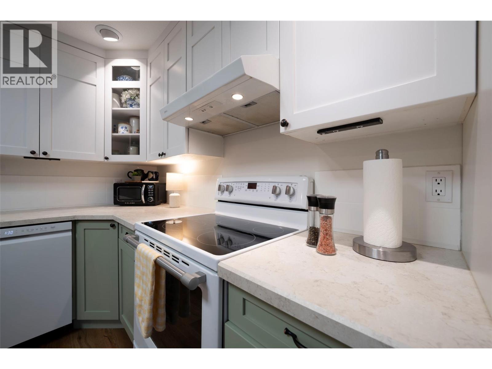 501 Kildonan Avenue Unit# 2