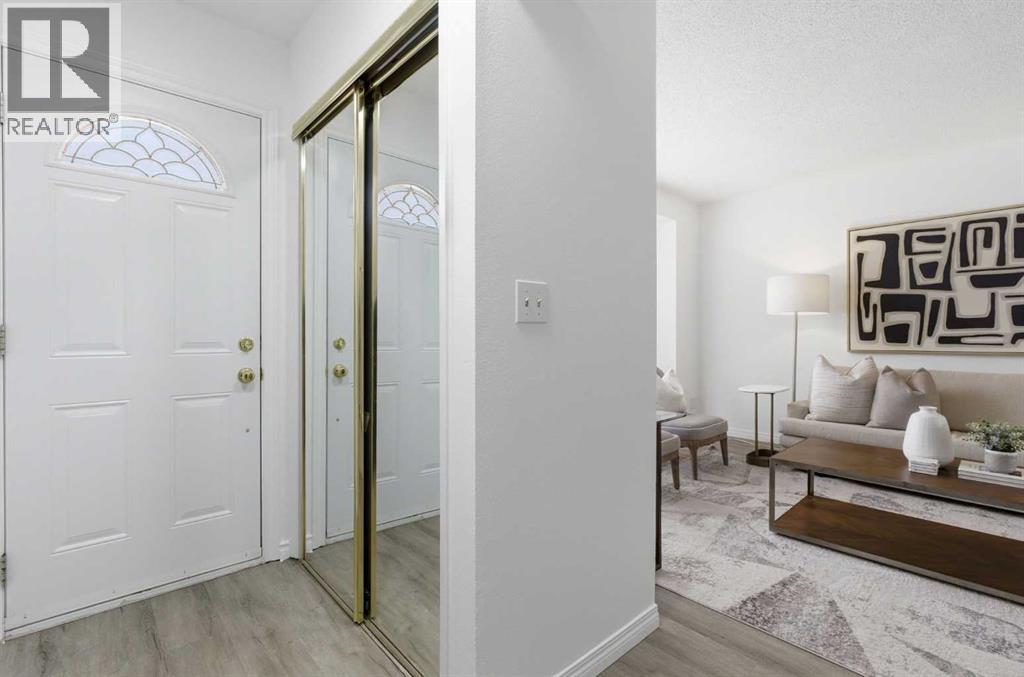 60, 123 Queensland Drive SE