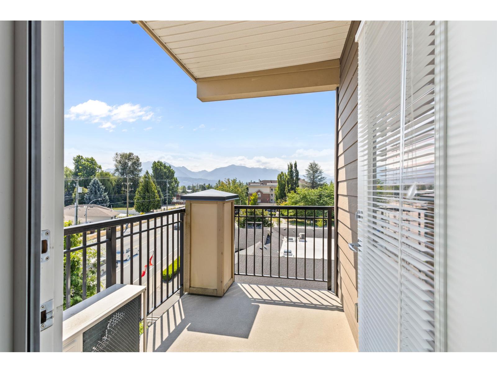 316 8531 YOUNG ROAD|Chilliwack Proper South