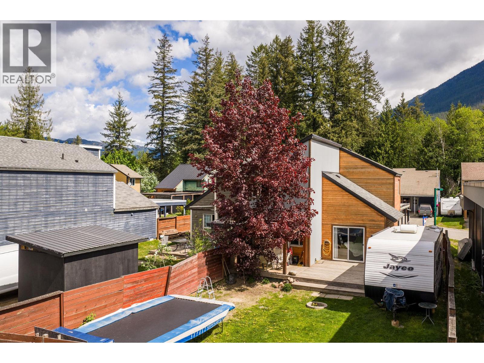 133 Greely Crescent