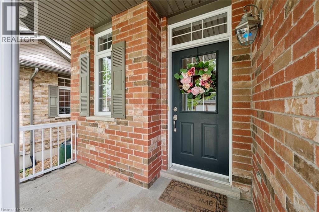 973 CREEKSIDE Drive