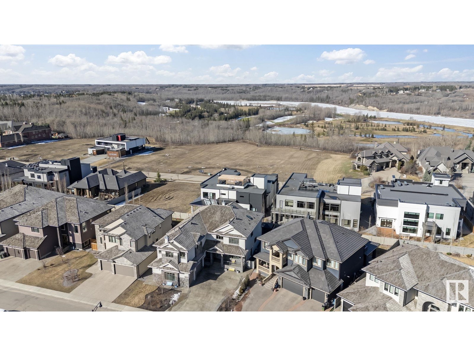 3652 WESTCLIFF WY SW