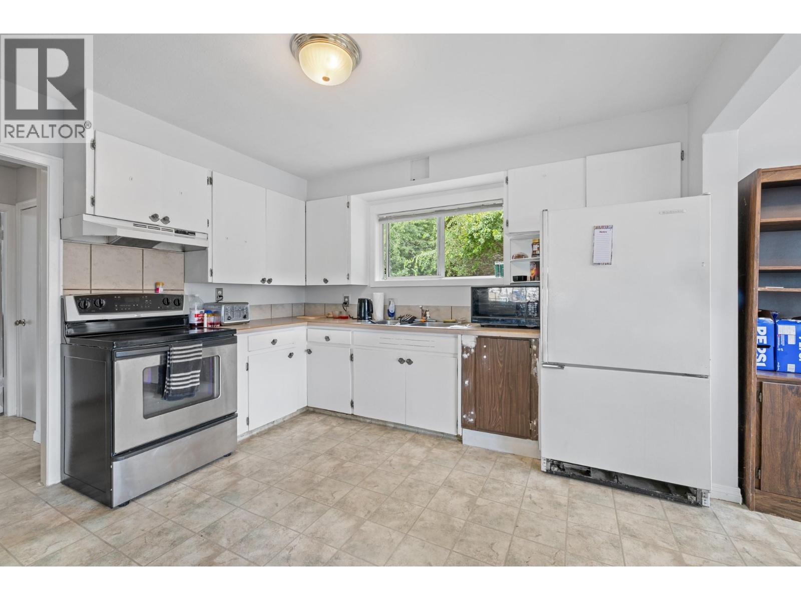 1125 High Road