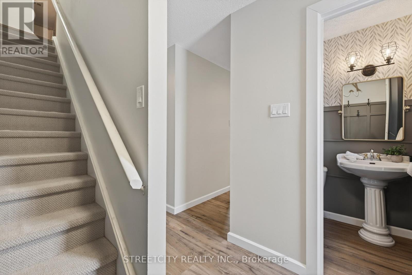 282 HOMESTEAD CRESCENT