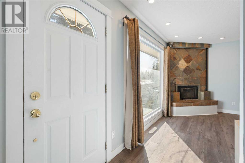 9427 Palliser Place SW