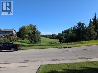 51 Woodacres Crescent SW