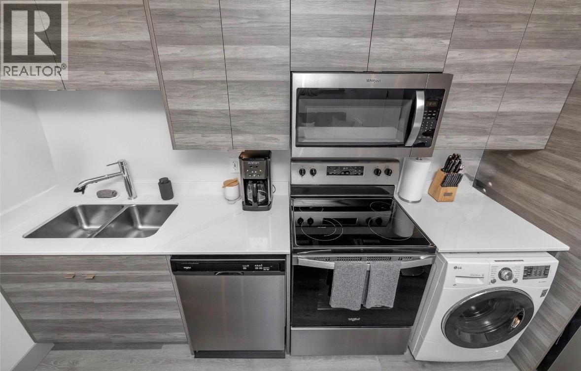 2555 Lakeshore Road Unit# 507