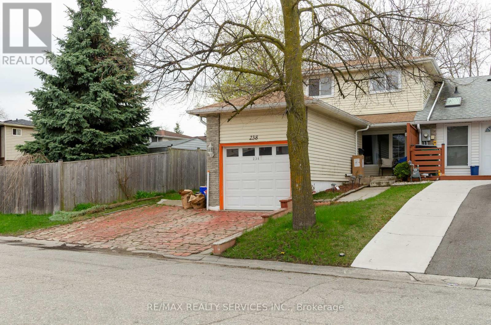 238 LINDEN DRIVE