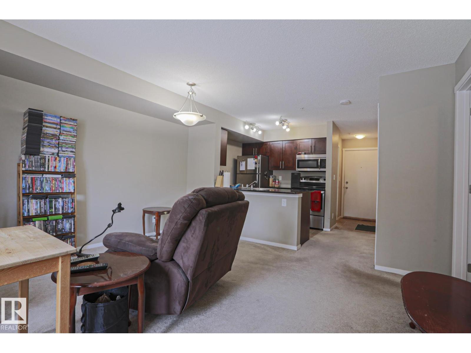 #110 3207 JAMES MOWATT TR SW