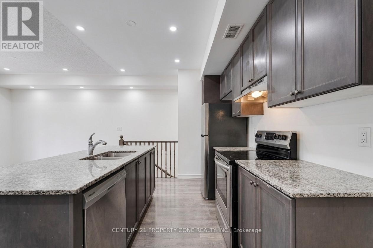 4 - 250 LAGERFELD DRIVE
