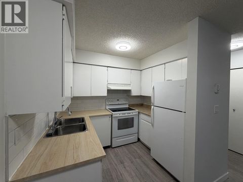 303 1948 COQUITLAM AVENUE Port Coquitlam BC V3B1J3