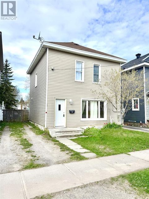 123 Gladstone AVE Sault Ste. Marie ON P6B2R3