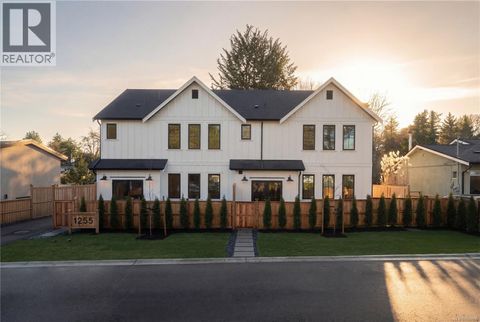 B 1255 Dunsterville Ave Saanich BC V8Z2W9