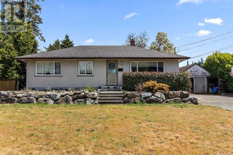 3083 Volmer Rd Colwood BC V9B2H7