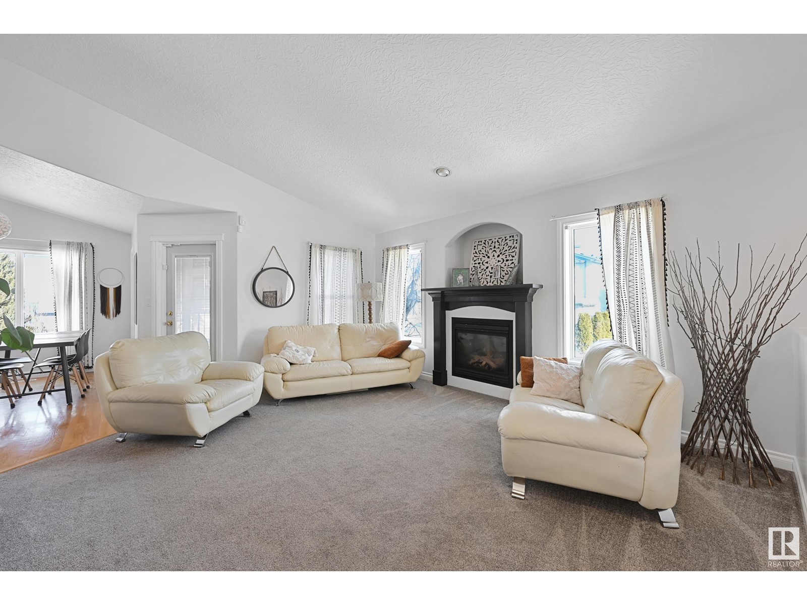 13006 141B AV NW