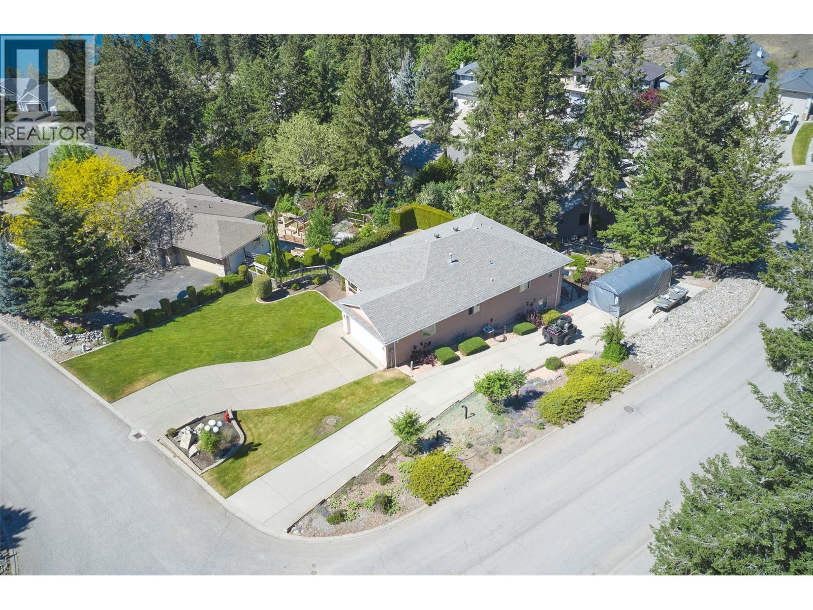 35 Peregrine Way