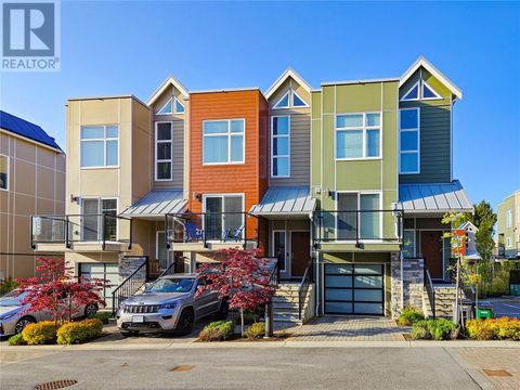14 4355 Viewmont Ave Saanich BC V8Z5K8