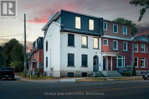 160 KING STREET E Kingston (Central City East) ON K7L3A2