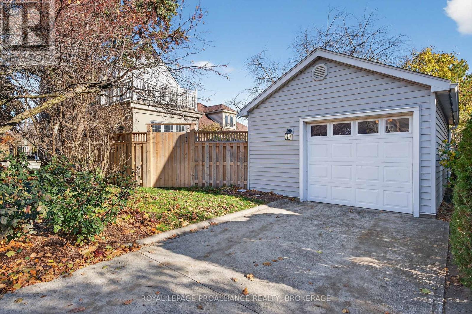 345 WILLINGDON AVENUE