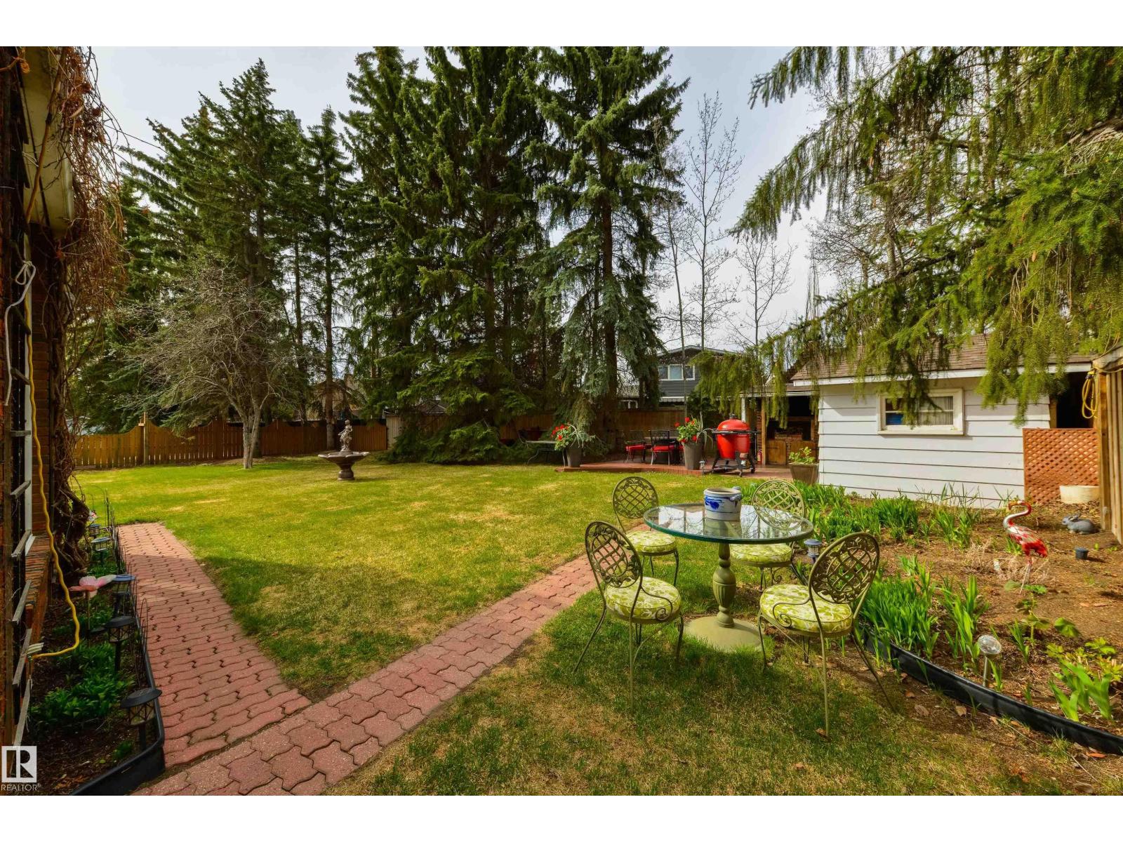 206 WOLF WILLOW CR NW