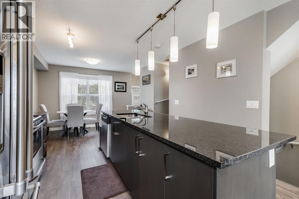 402, 1225 Kings Heights Way SE