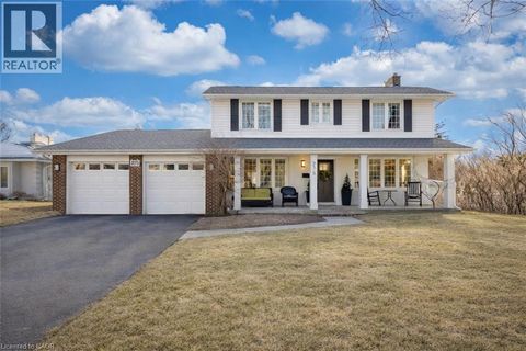 275 CAMBORNE Crescent Burlington ON L7N2A4