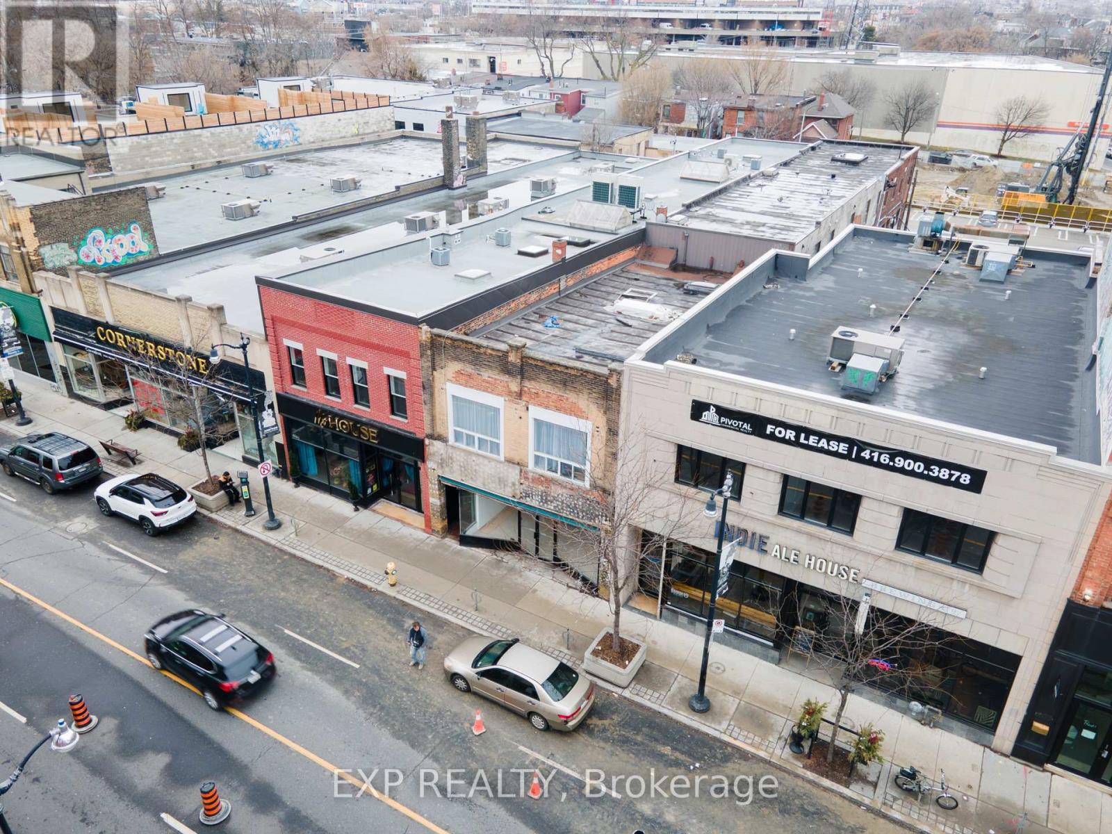 2878 DUNDAS STREET W