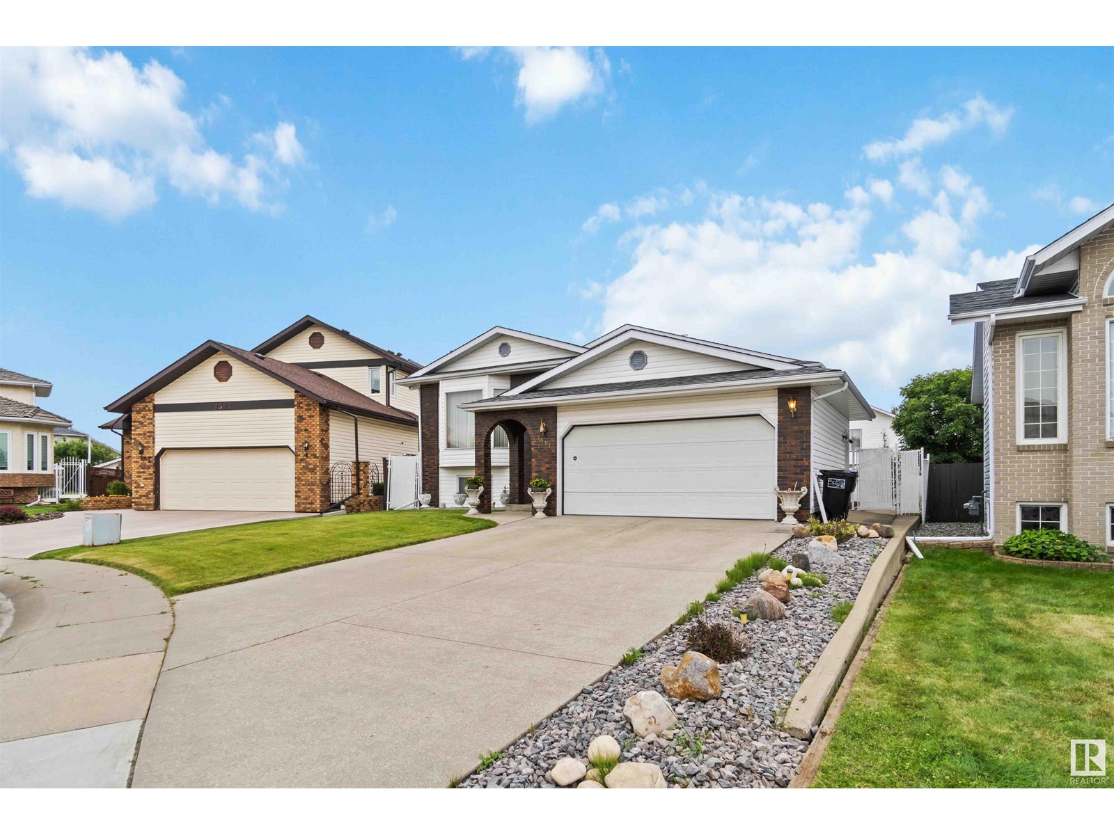 7511 158 A AV NW NW