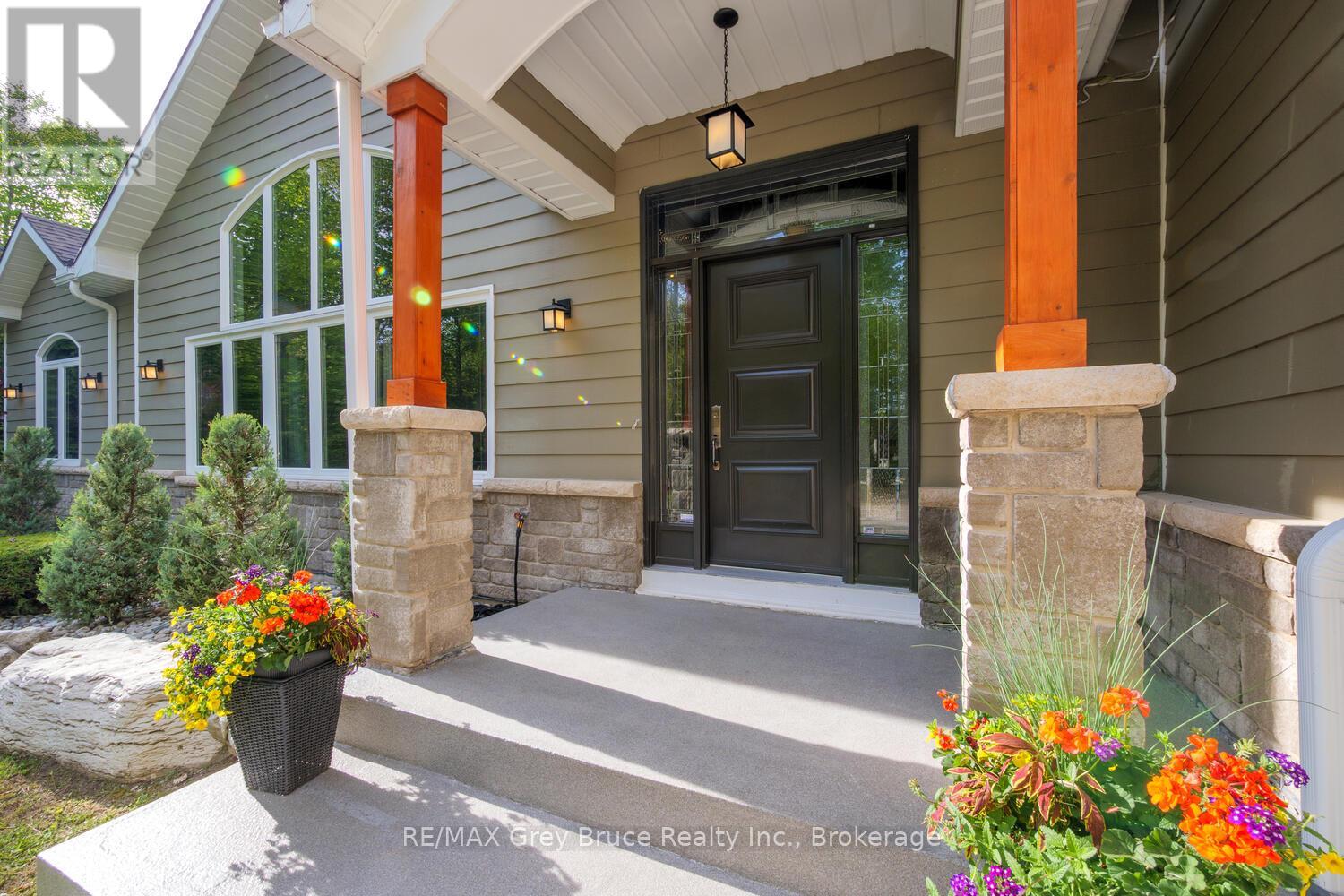 41 MARTIN DRIVE