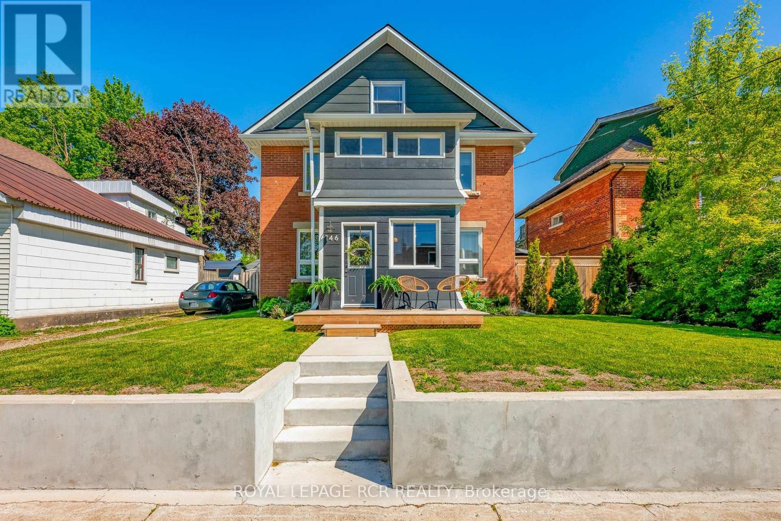 146 MAIN STREET W
