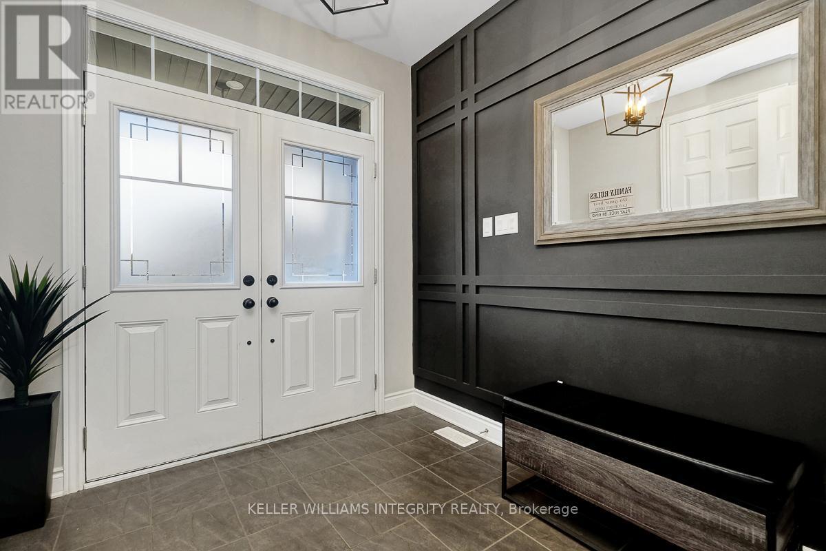 547 PARADE DRIVE