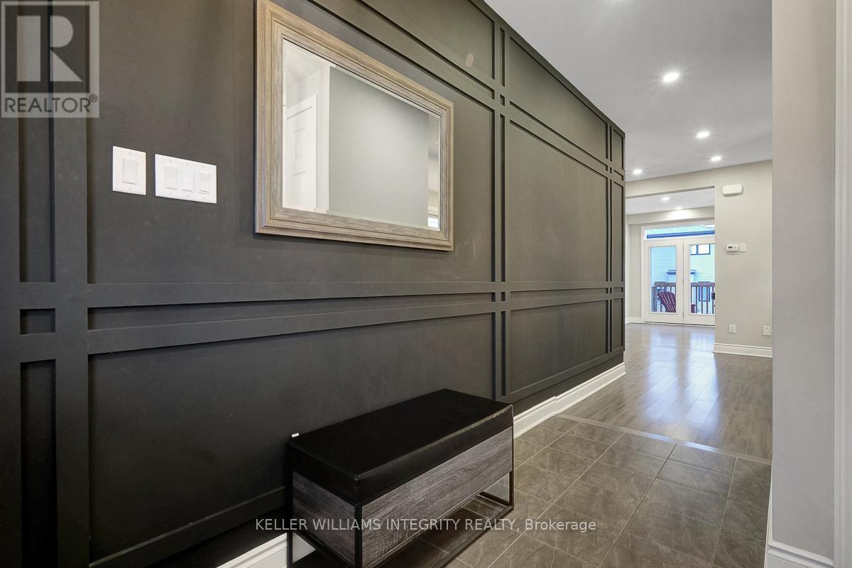 547 PARADE DRIVE