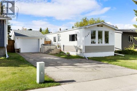 129 Big Springs Drive SE Airdrie AB T4A1K3