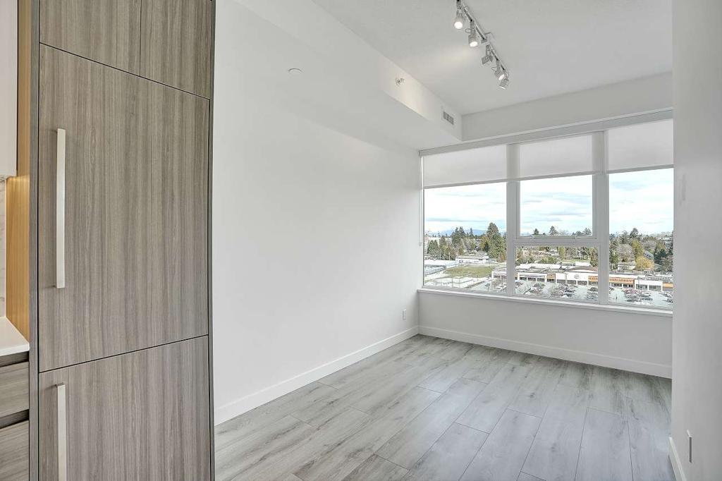 1202 10626 CITY PARKWAY