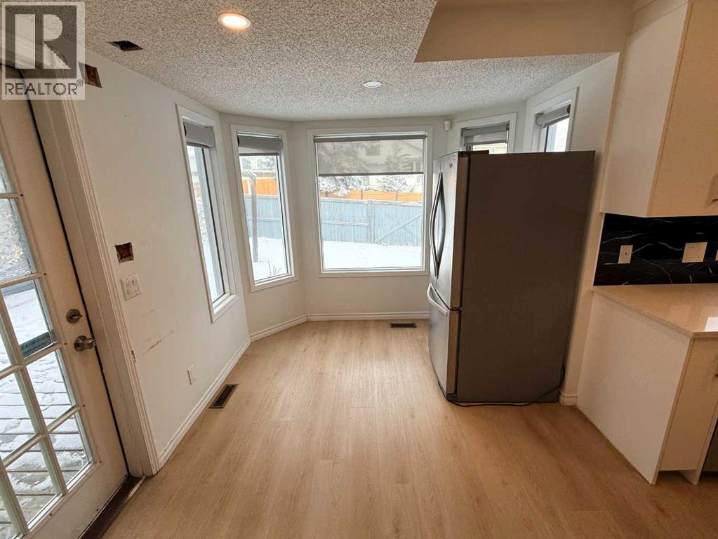 651 Macewan Drive NW